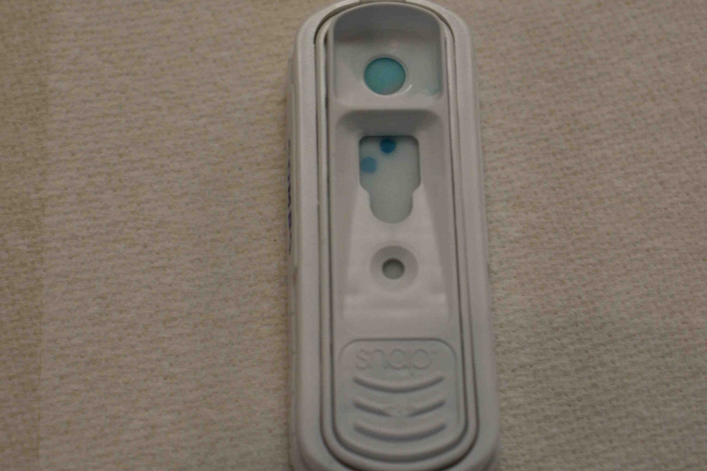 Test de détection du parvovirus chez le chien, essentiel pour diagnostiquer rapidement cette infection virale